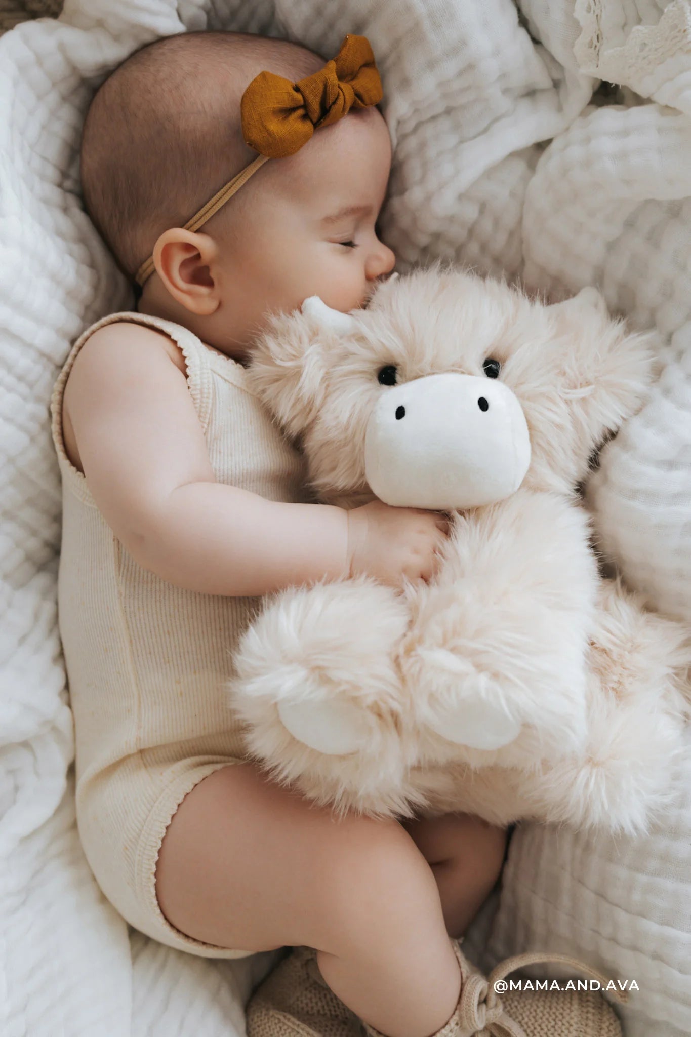 Jamie Kay Snuggle Bunnies - Hilda the Highland Cow