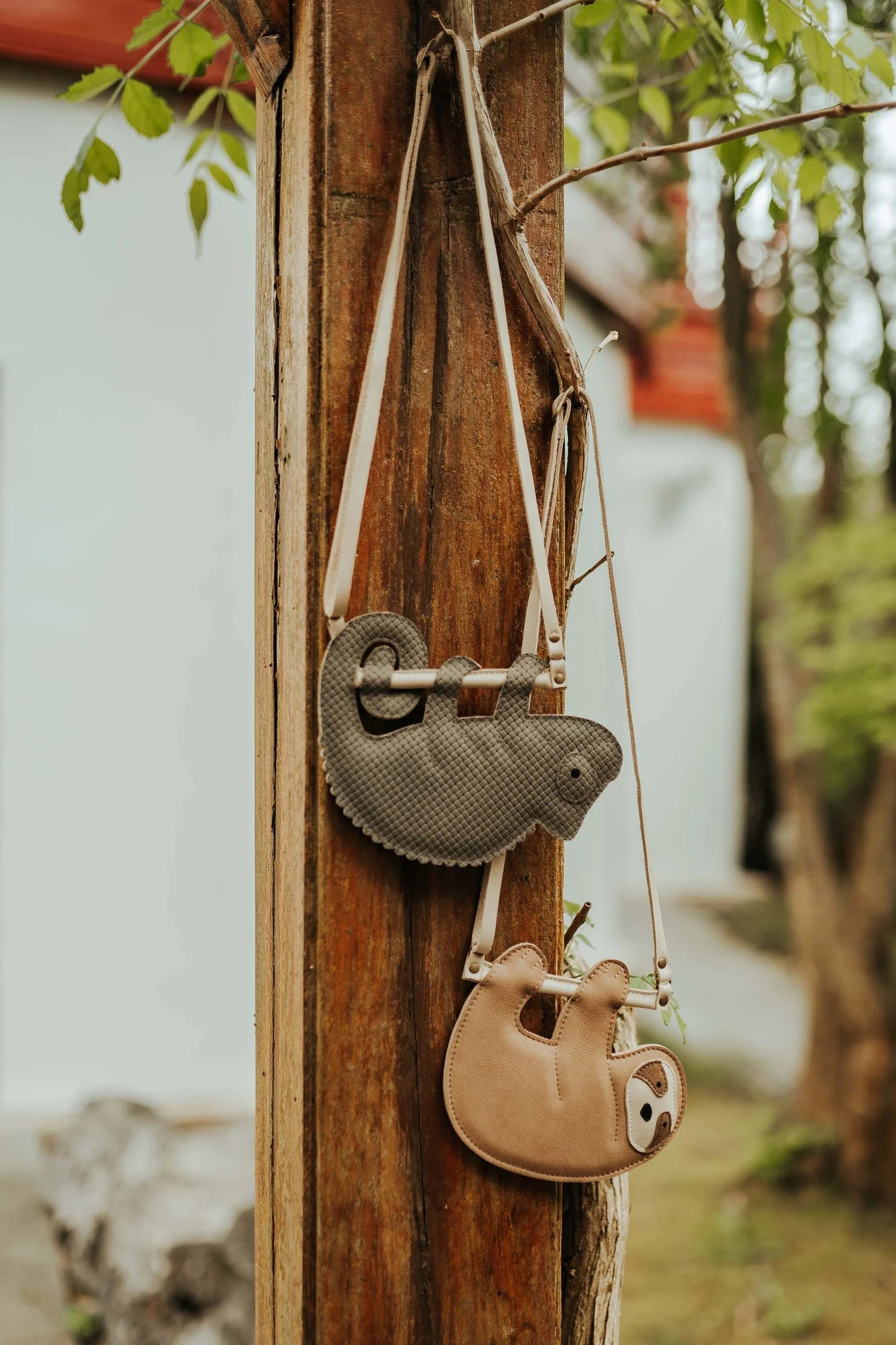 Donsje Merua Purse Chameleon - Stone Square Stamped Nubuck