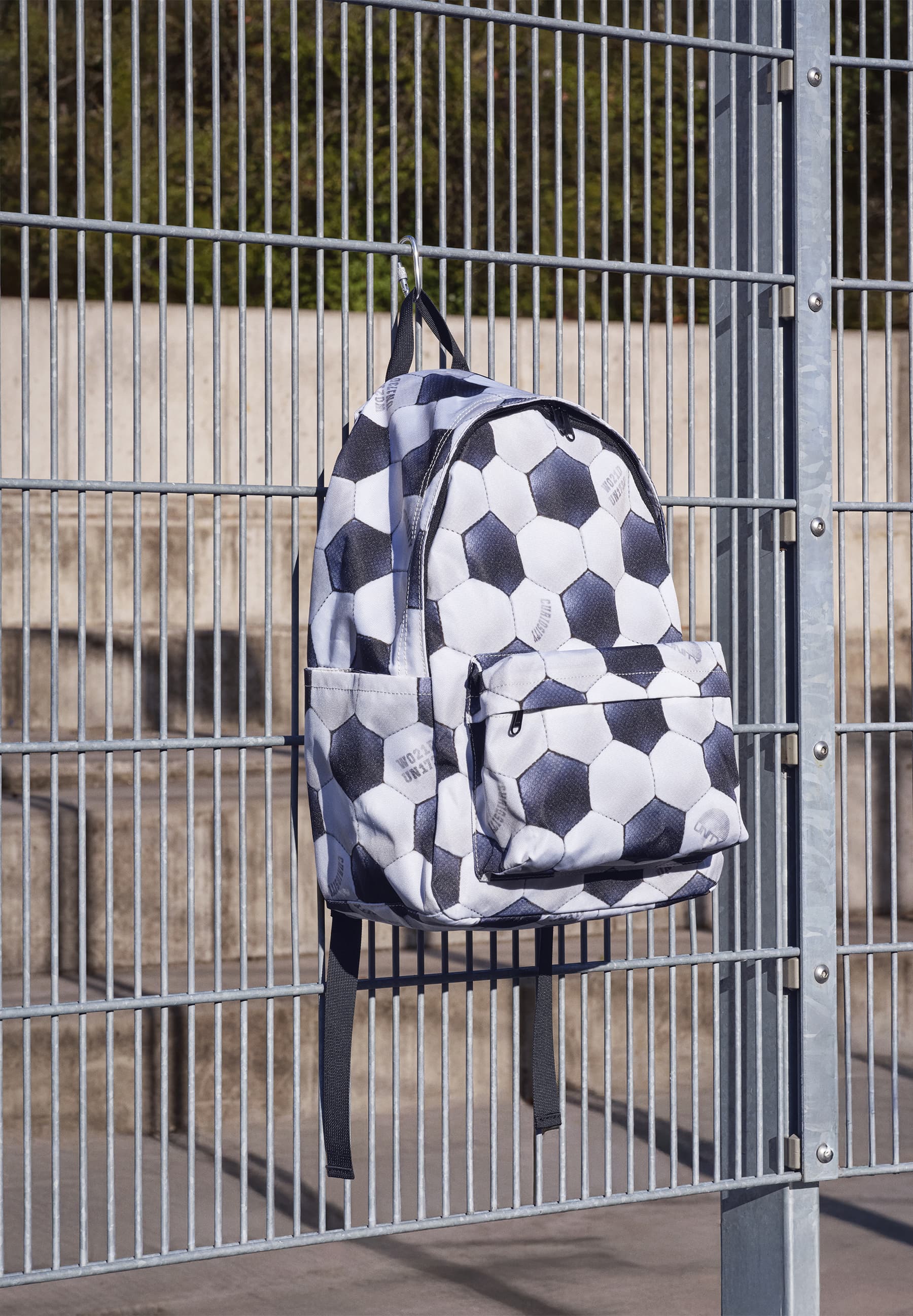 Molo Backpack Mio - Football Moon