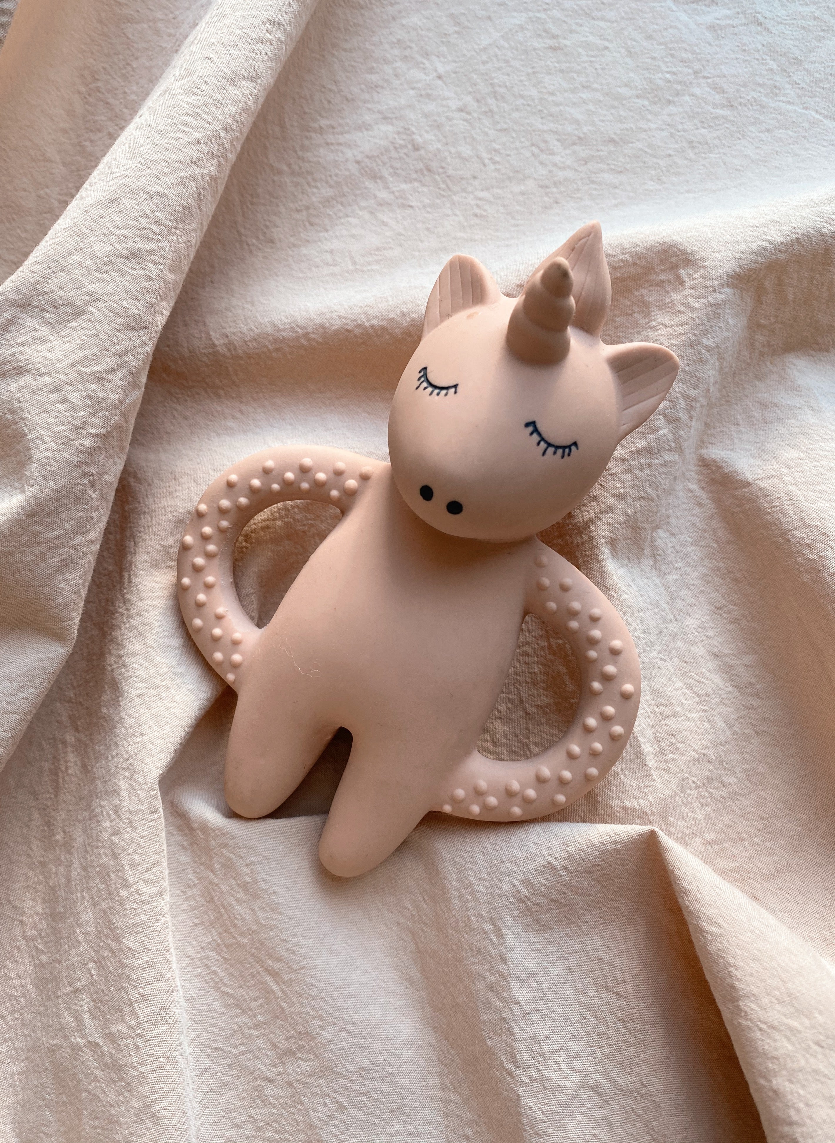 Konges Sløjd Teether Unicorn - Rose