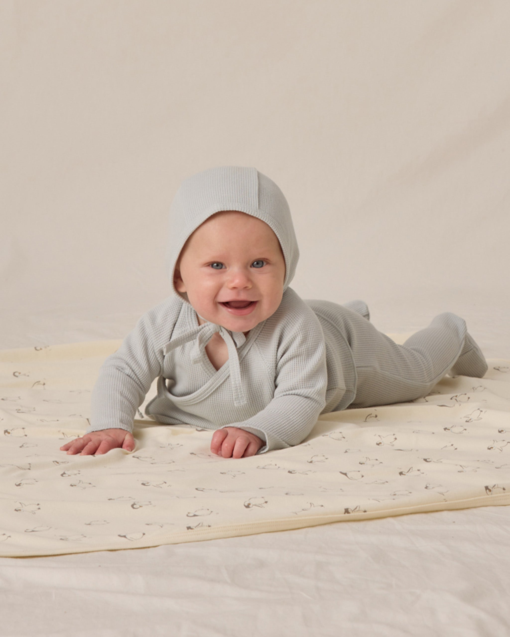 Quincy Mae Swaddle - Penguins