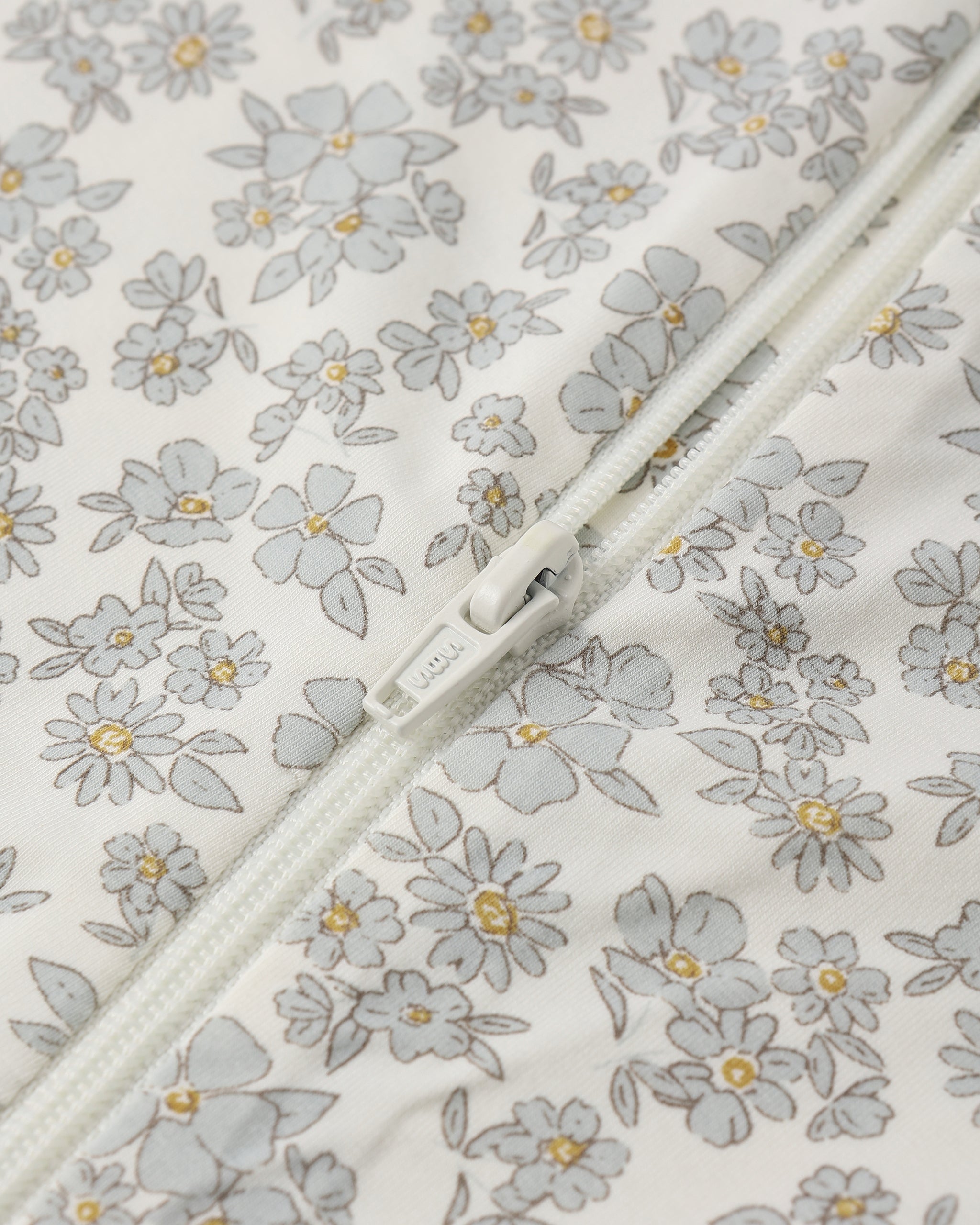 Quincy Mae Bamboo Zip Footie - Blue Floral