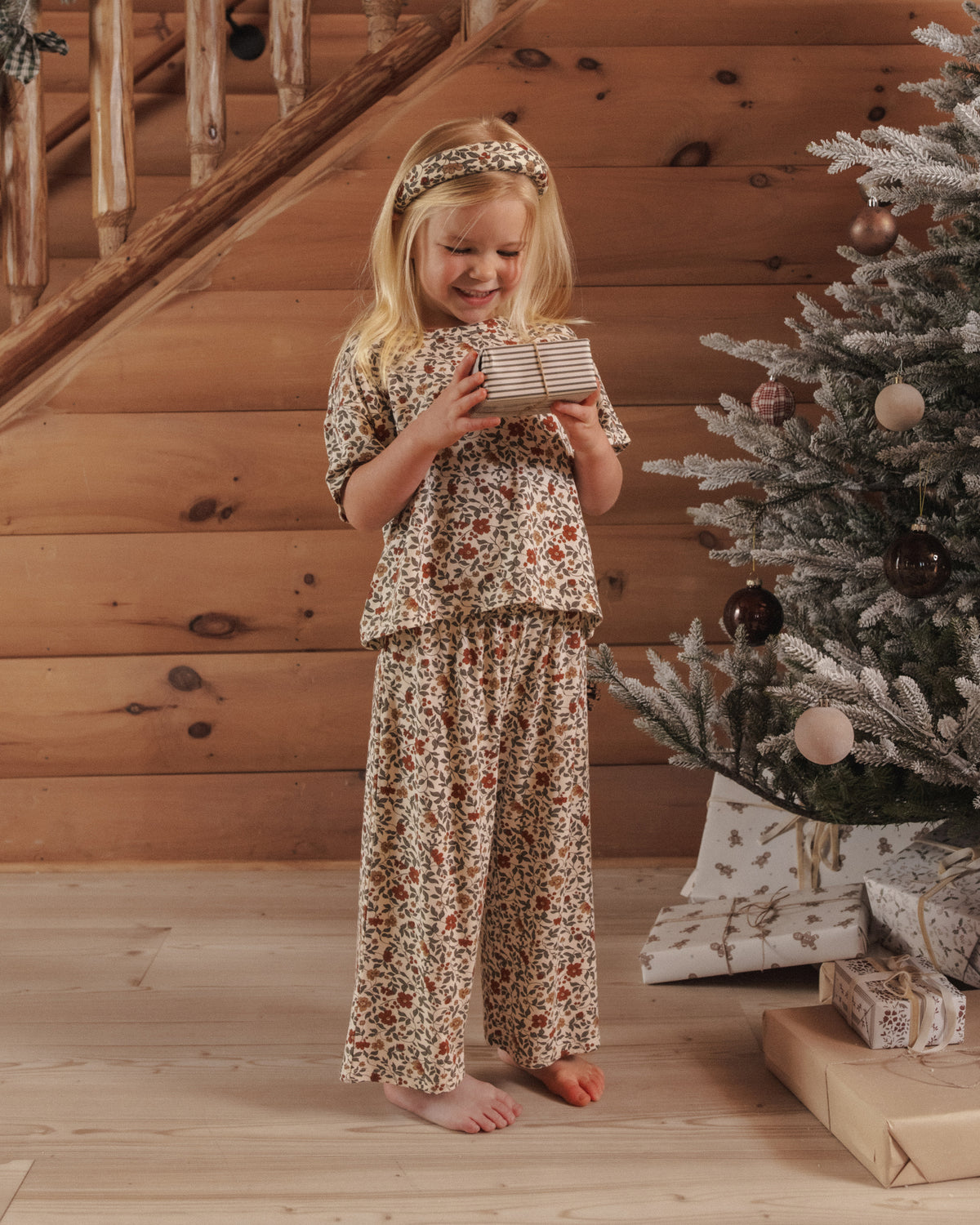 Rylee + Cru Ruthie Set - Holiday Floral