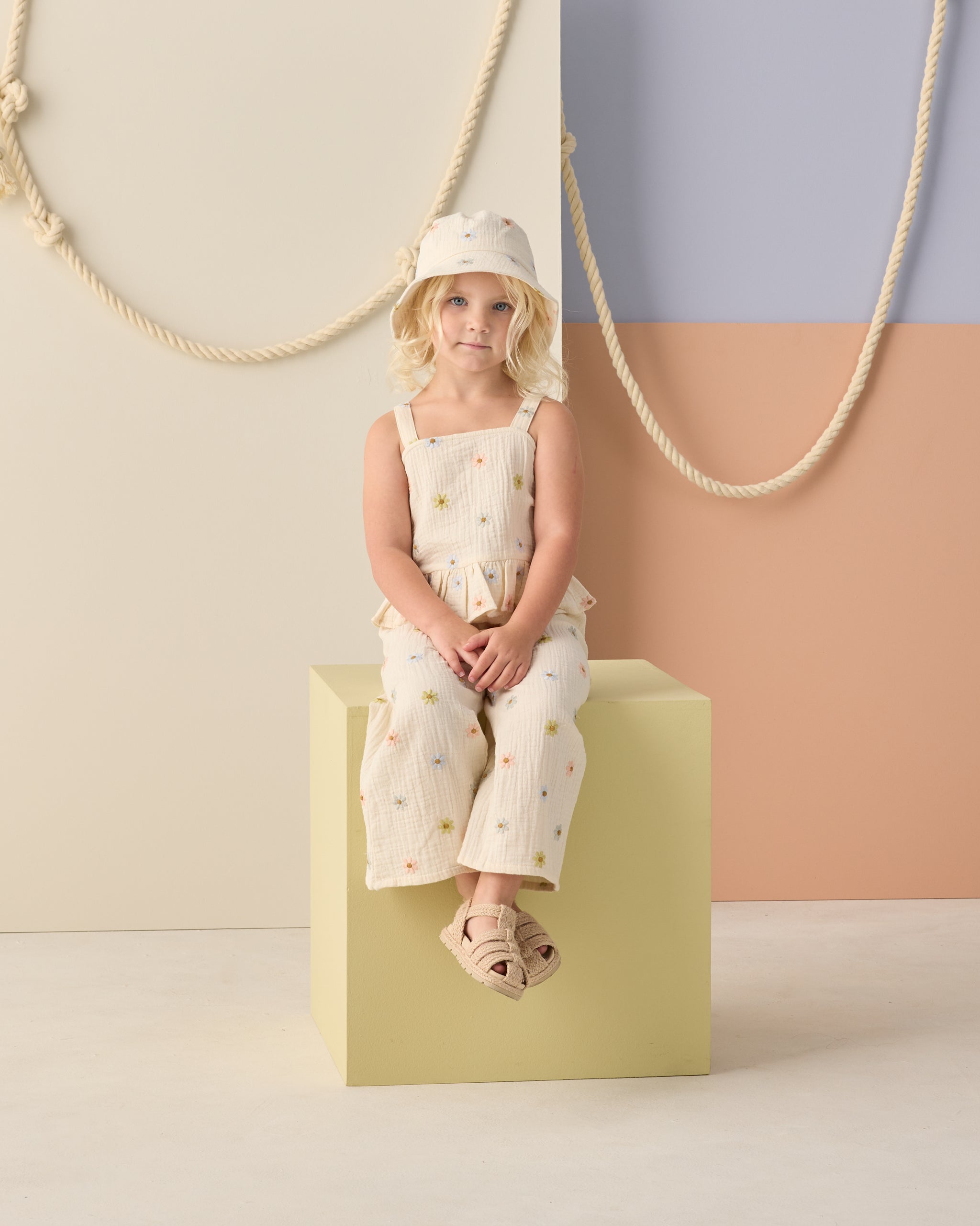 Rylee + Cru Bucket Hat - Embroidered Daisies