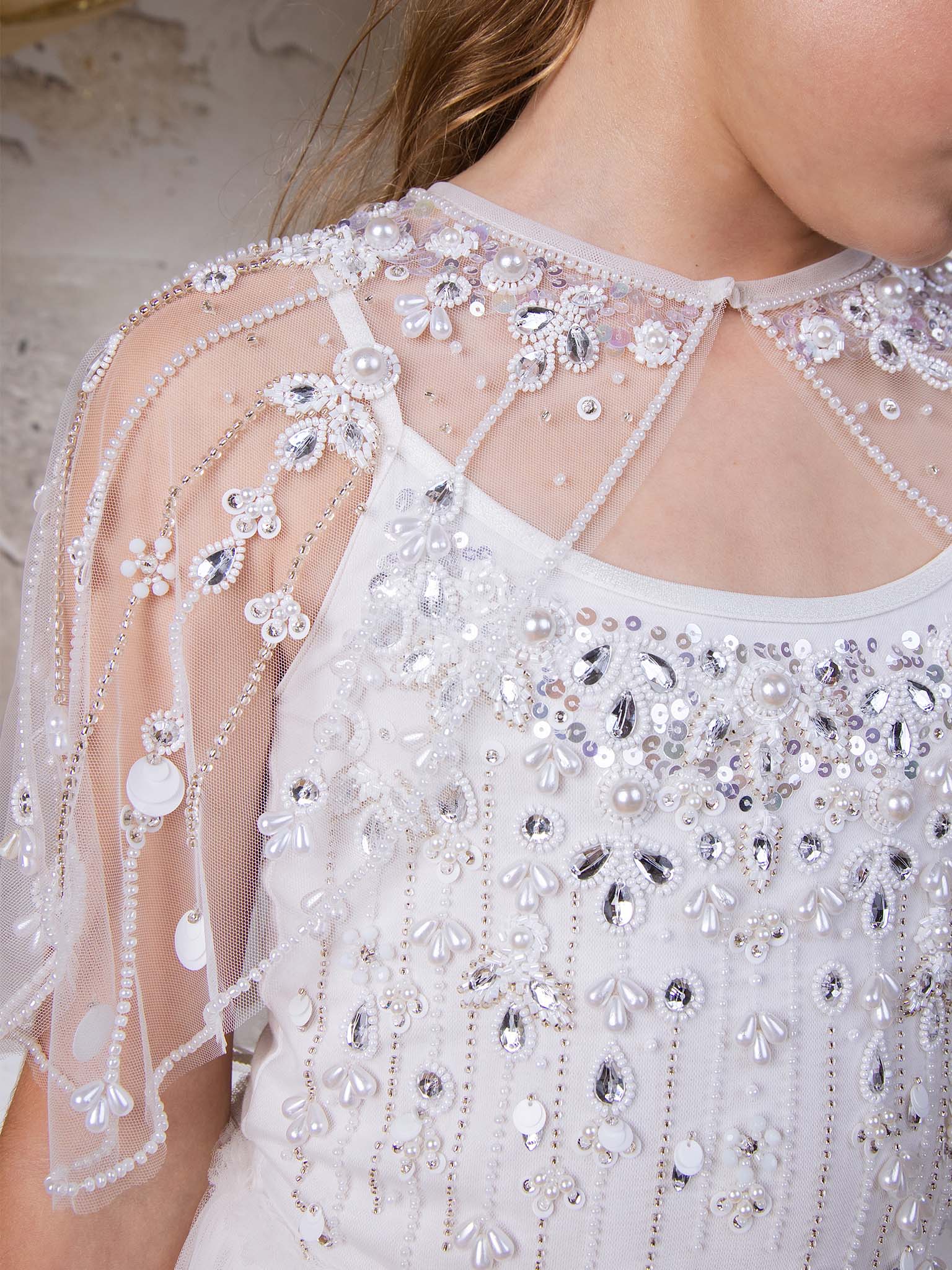 Tutu Du Monde Whispers Of The Deep Cape - Milk