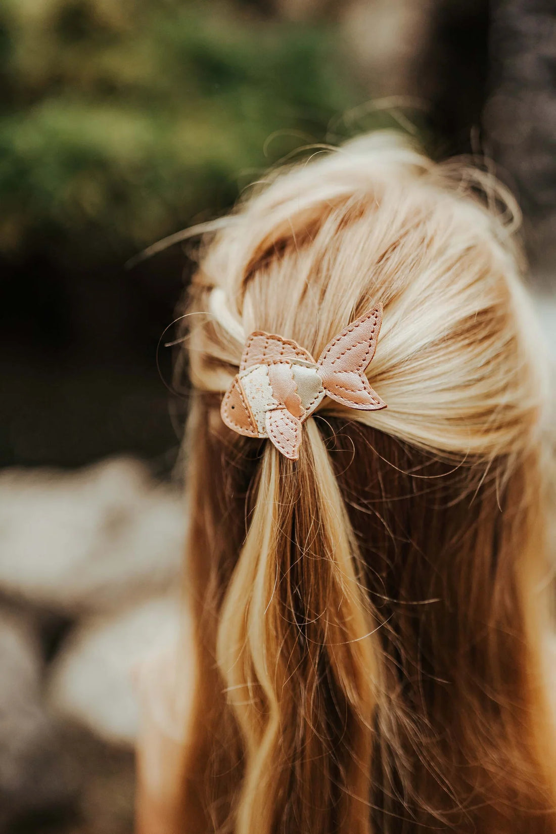 Donsje Gurt Hairclip Gold Fish - Clay Metallic Leather