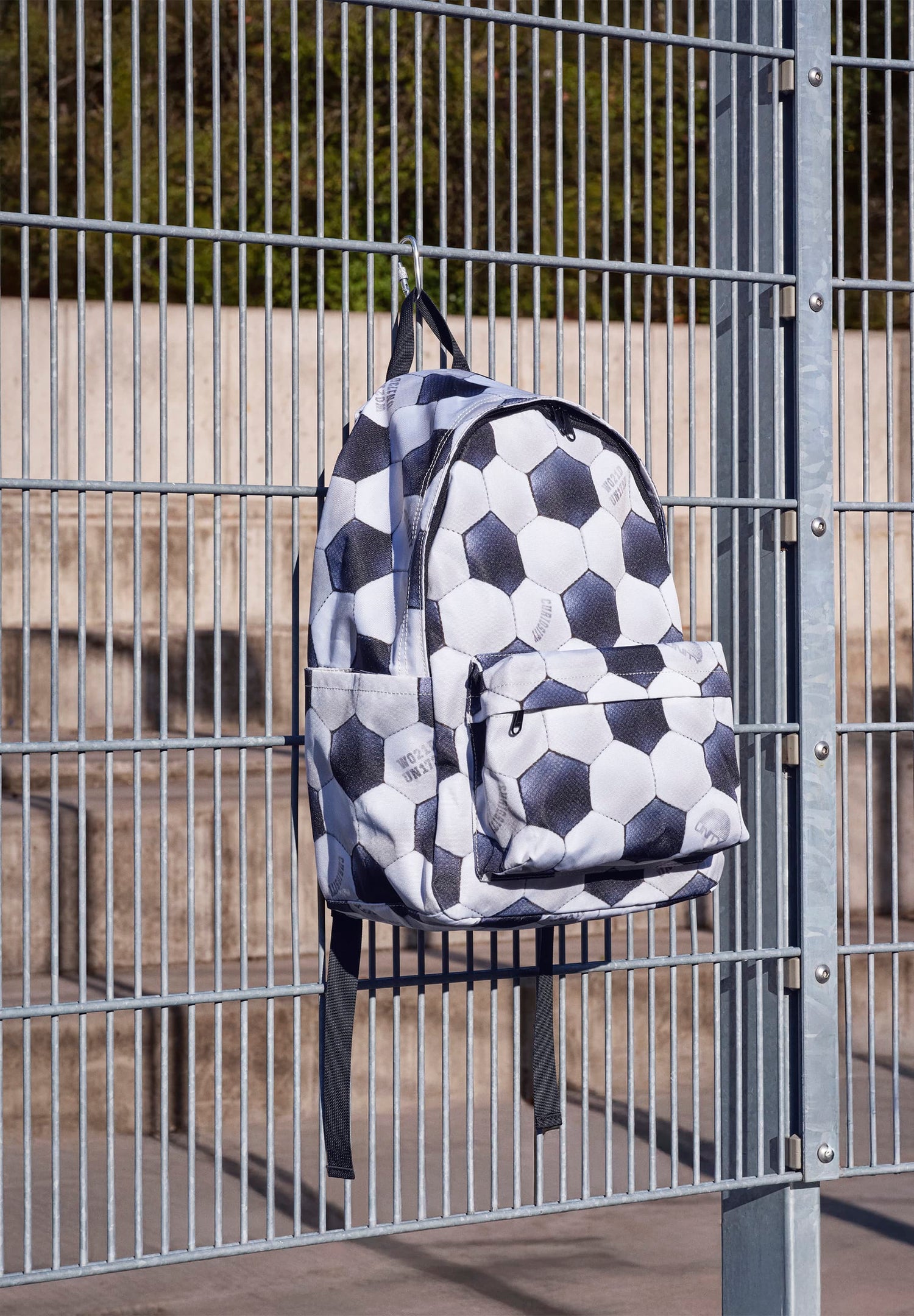 Molo Backpack Mio - Football Moon