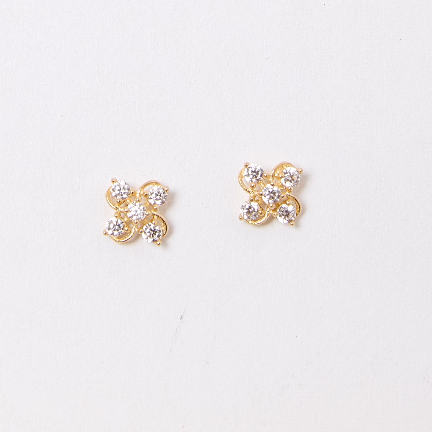Dalbit NYC Flower Studs - 14k solid gold