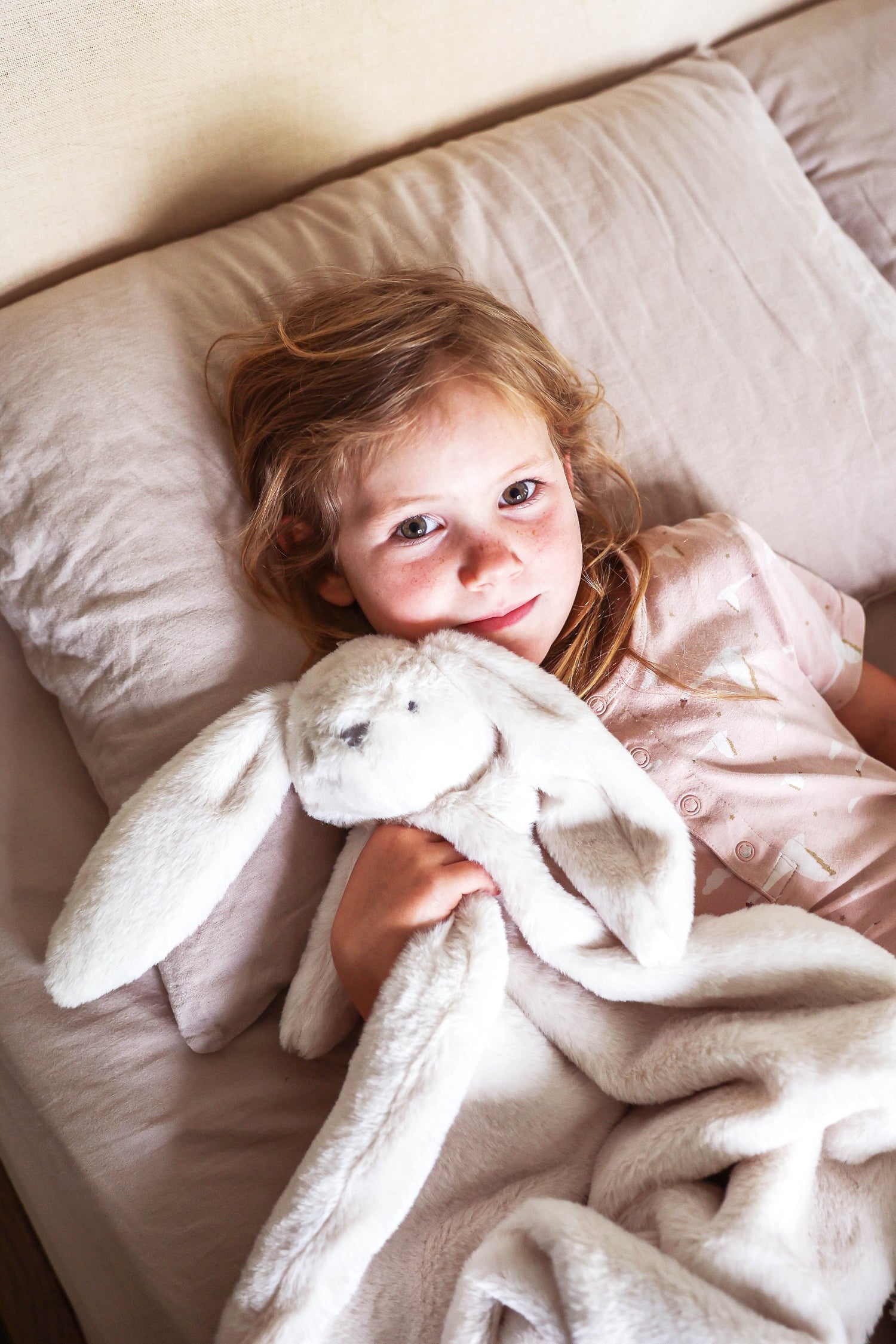 Alimrose Darcey Lovey Blankie - Ivory