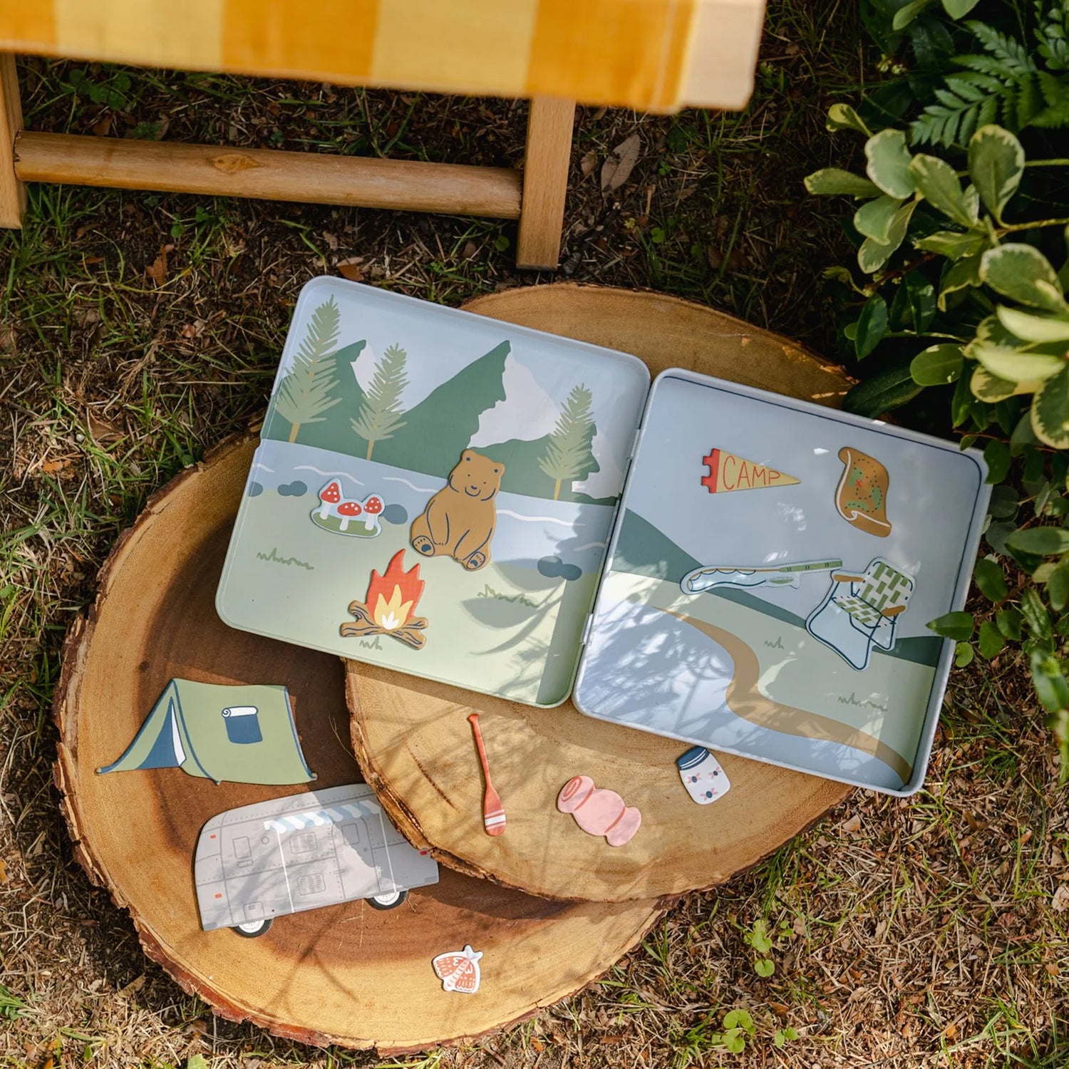Daydream Society Camp Explorer Magnetic Game