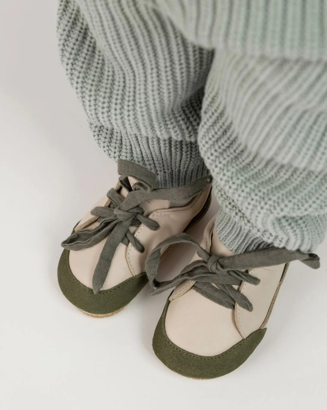 Donsje Jurre Sneakers - Army Suede