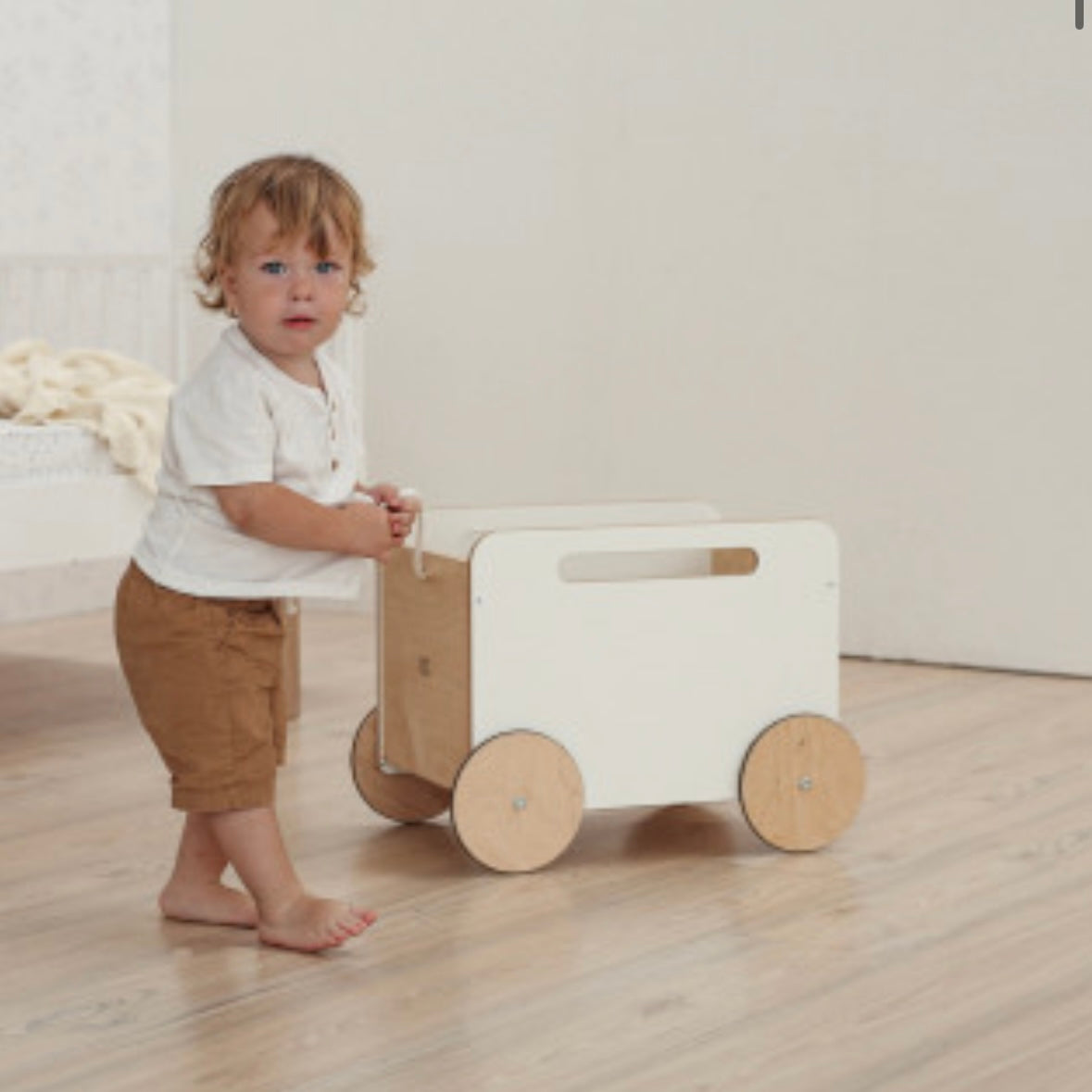 Ooh Noo Rolling Toy Chest - White
