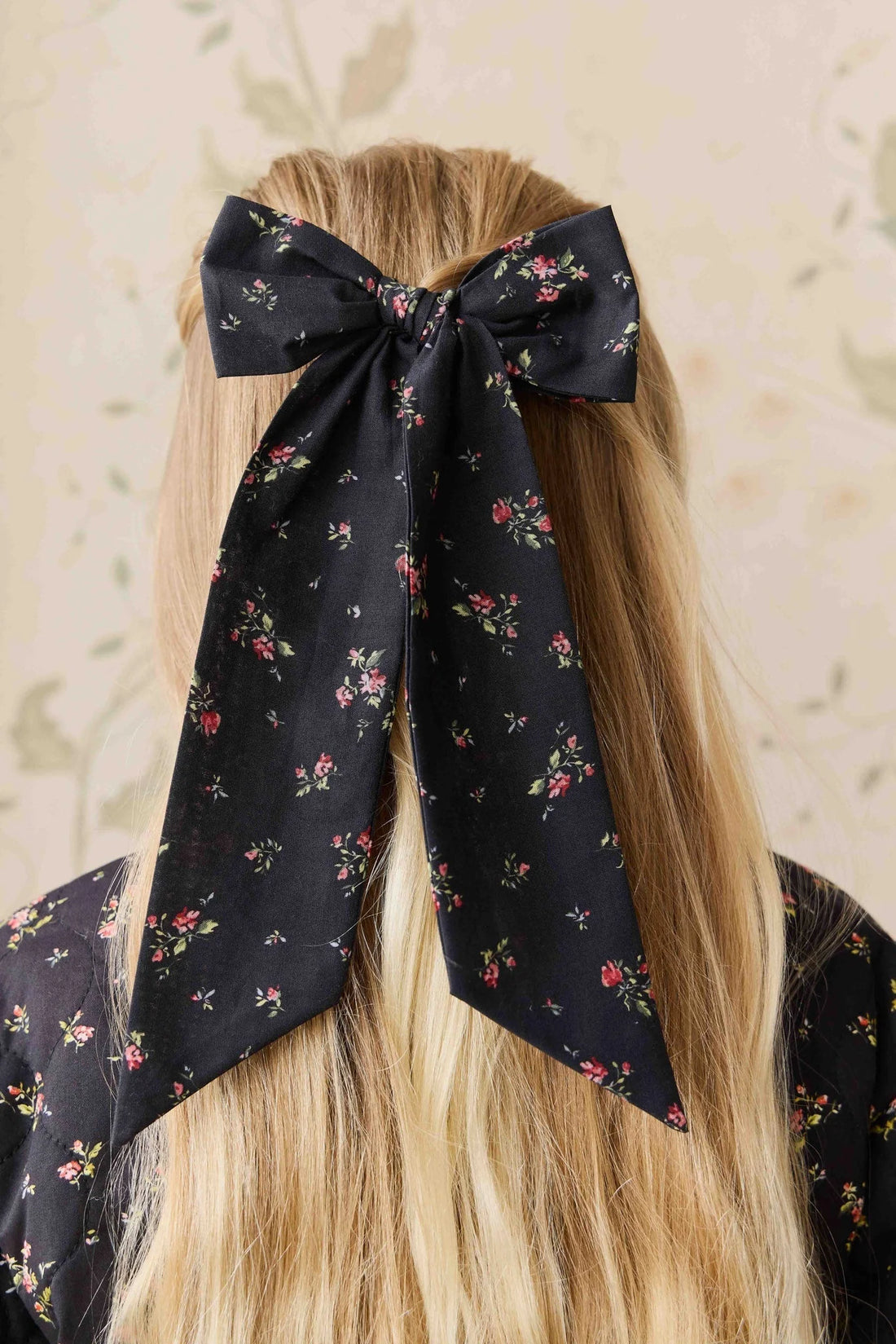 Jamie Kay Alora Bow - Bianca Noir