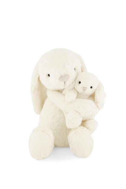 Jamie Kay Snuggle Bunnies Frankie The Hugging Bunny - Marshmallow
