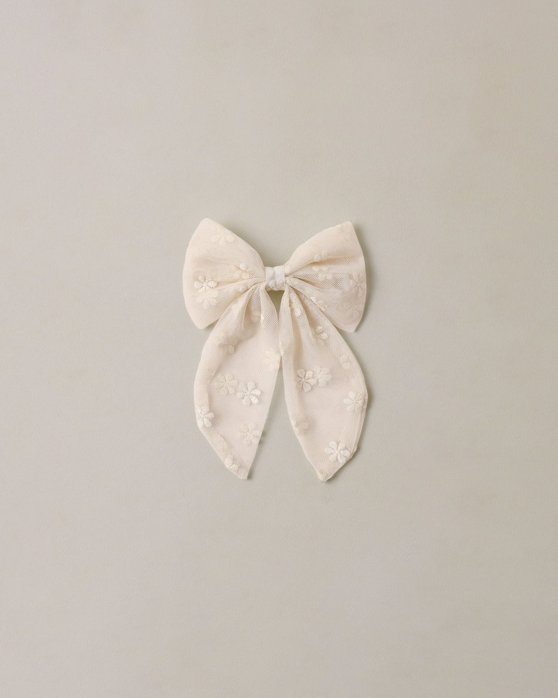 Noralee Everly Bow - Embroidered Daisy