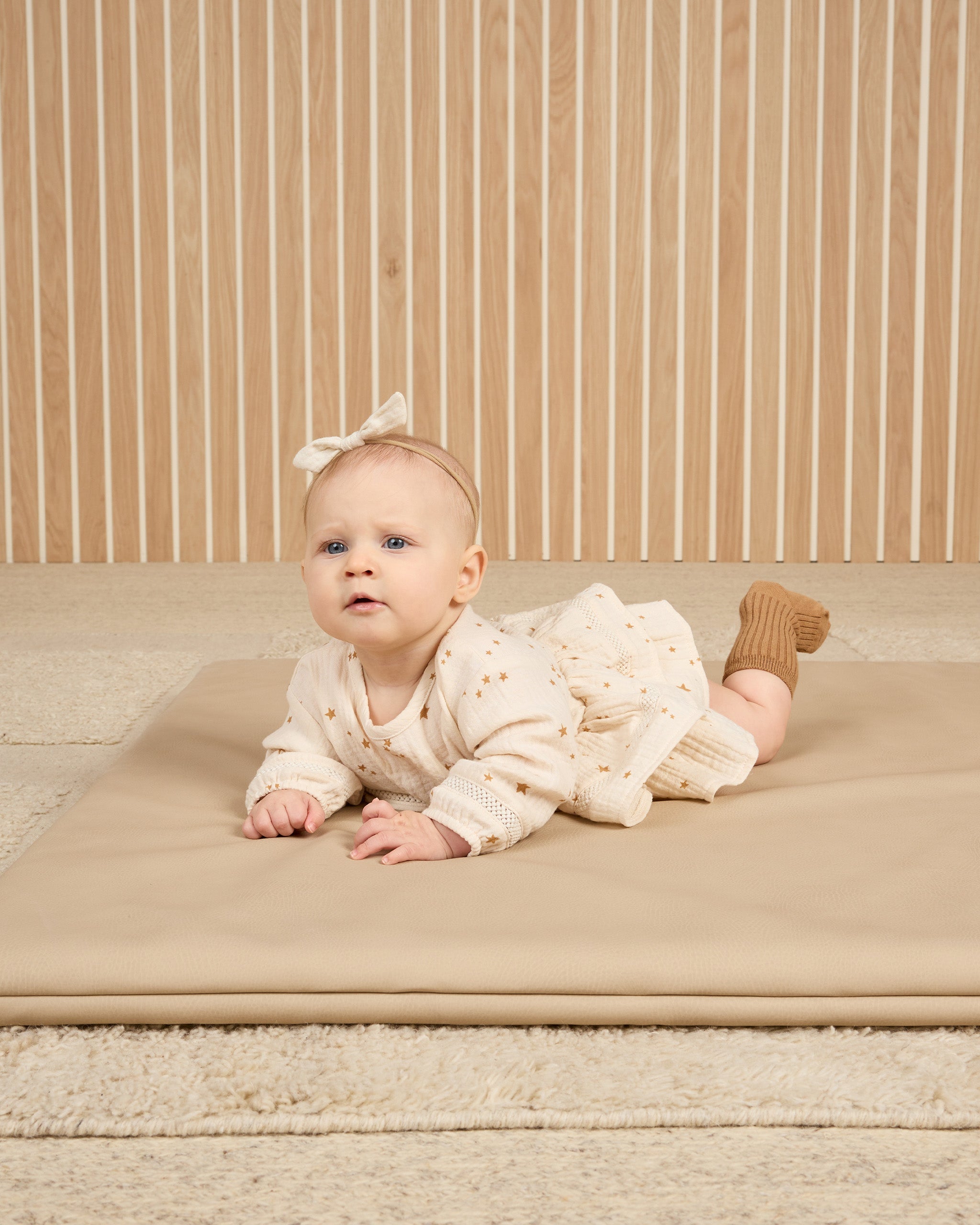 Quincy Mae Rosie Romper - Stars