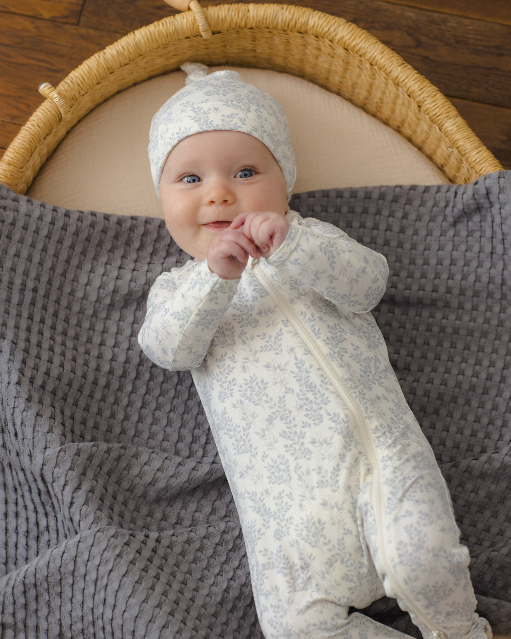 Quincy Mae Bamboo Zip Footie - Cloud Floral