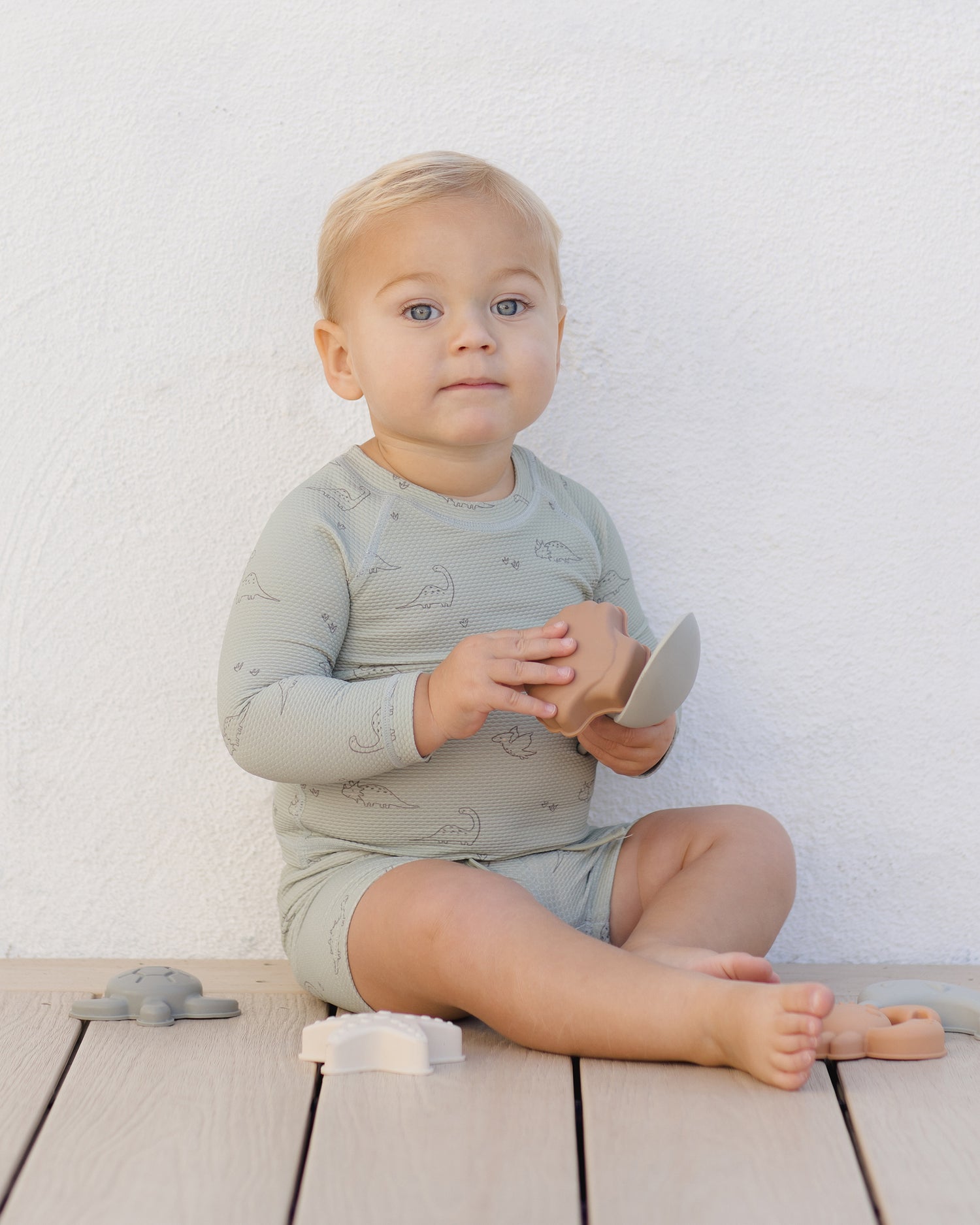 Quincy Mae Finn Rashguard + Short Set - Dino
