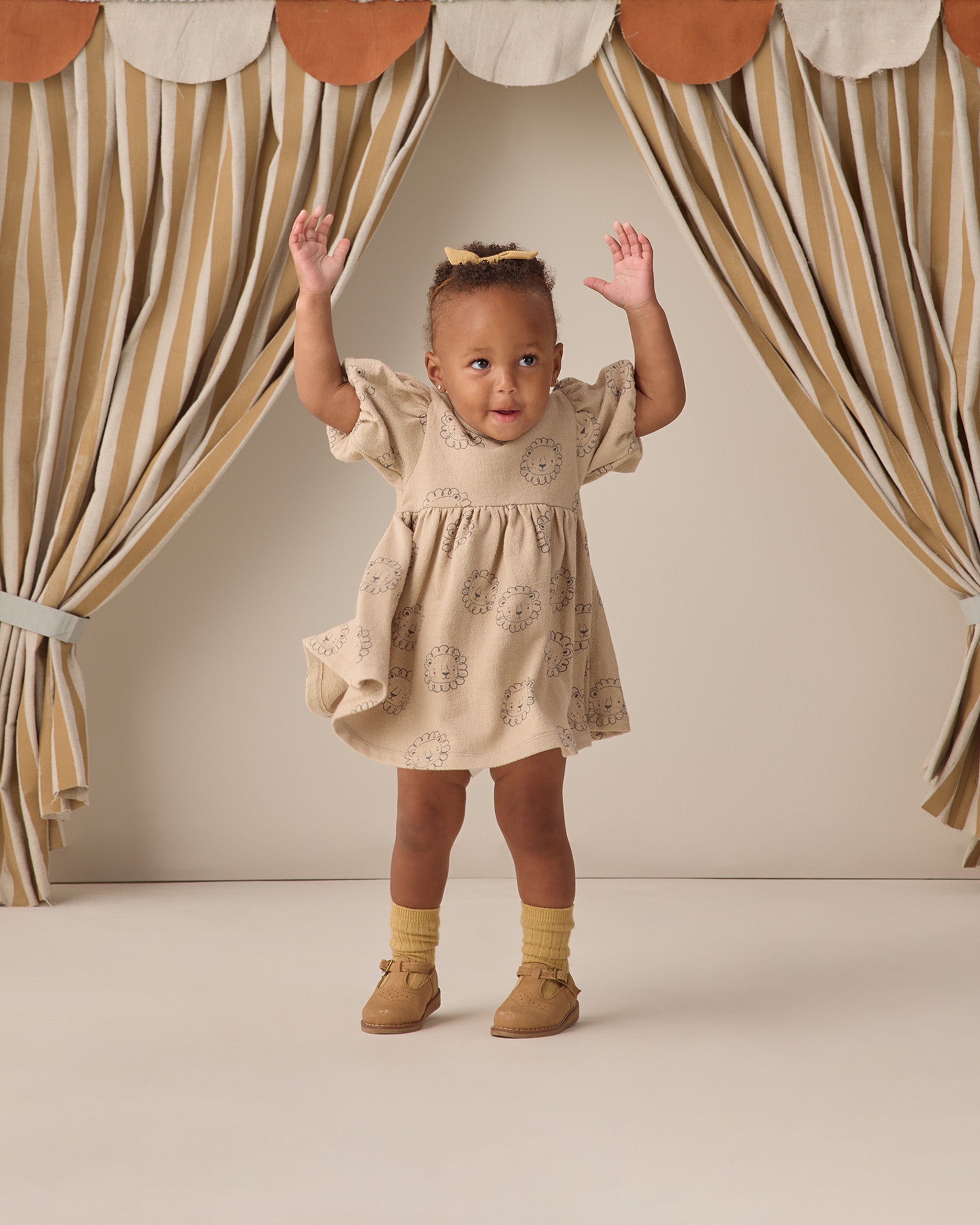 Quincy Mae Little Knot Headband - Honey