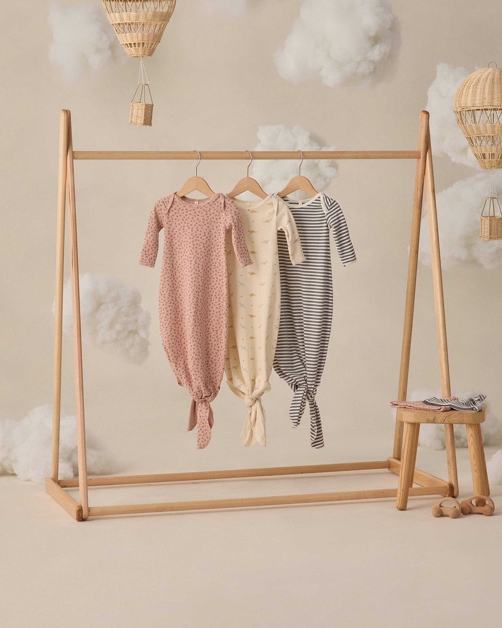 Quincy Mae Knotted Baby Gown + Hat Set - Dinos