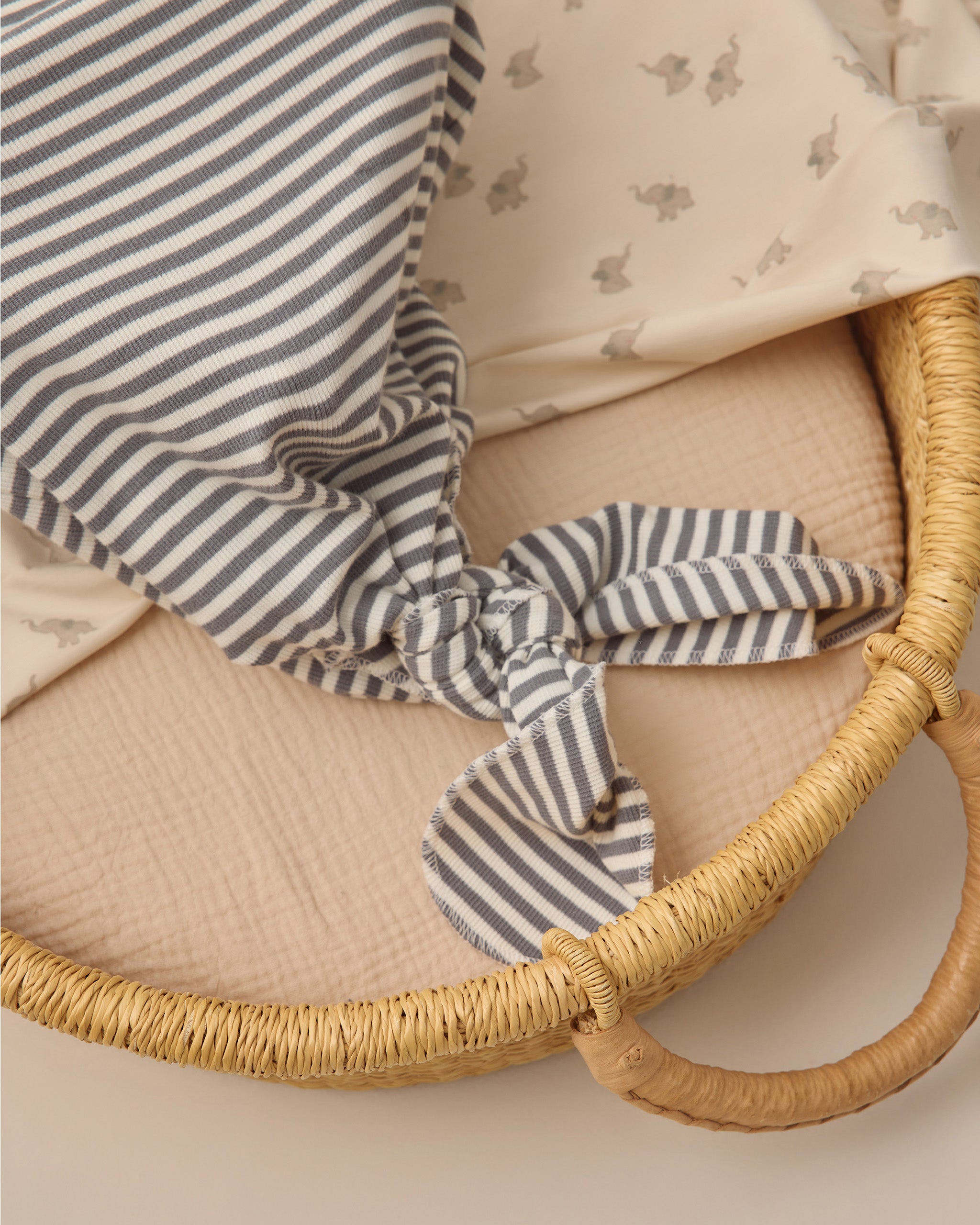 Quincy Mae Knotted Baby Gown + Hat Set - Ocean Stripe