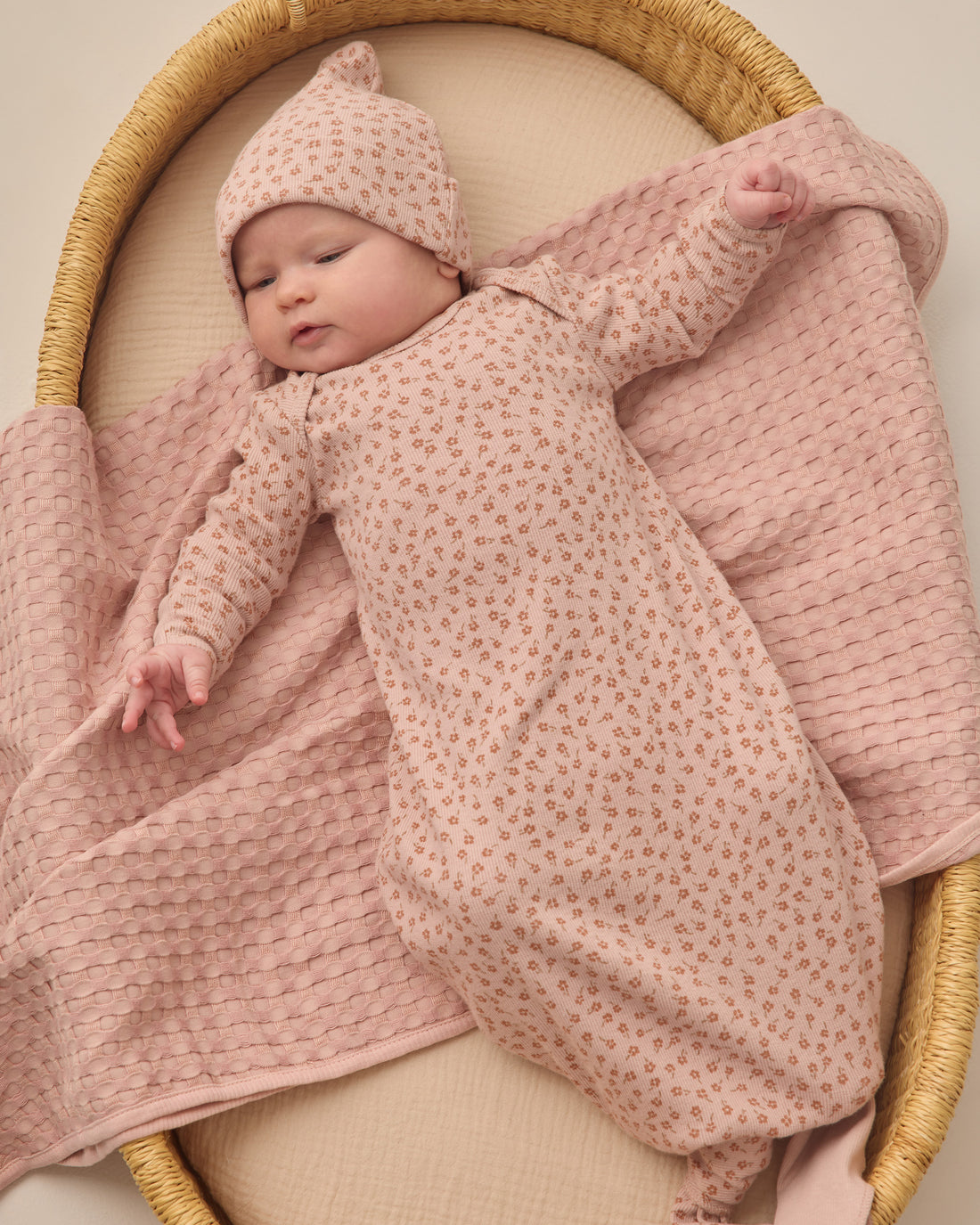 Quincy Mae Knotted Baby Gown + Hat Set - Posy