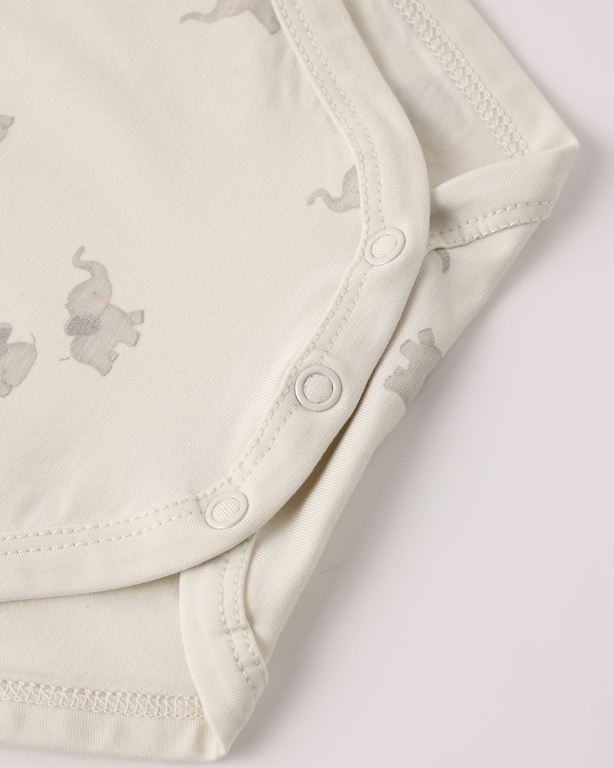 Quincy Mae Bamboo Shot Sleeve Bodysuit - Elephants