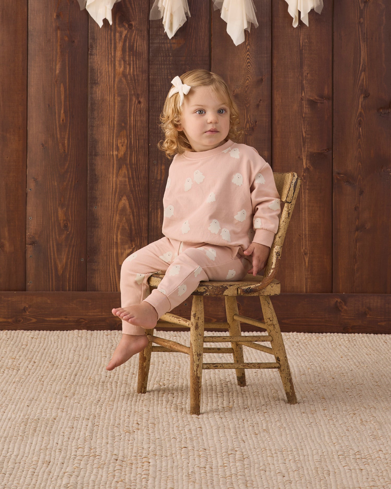 Quincy Mae Relaxed Fleece Sweatshirt - Sweet Ghost