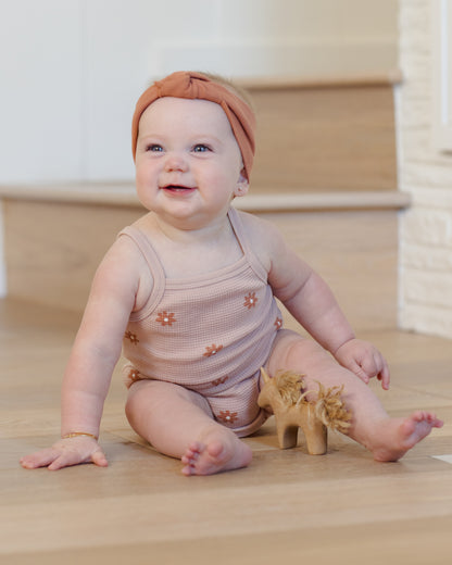 Quincy Mae Waffle Cinch Romper - Pink Daisy