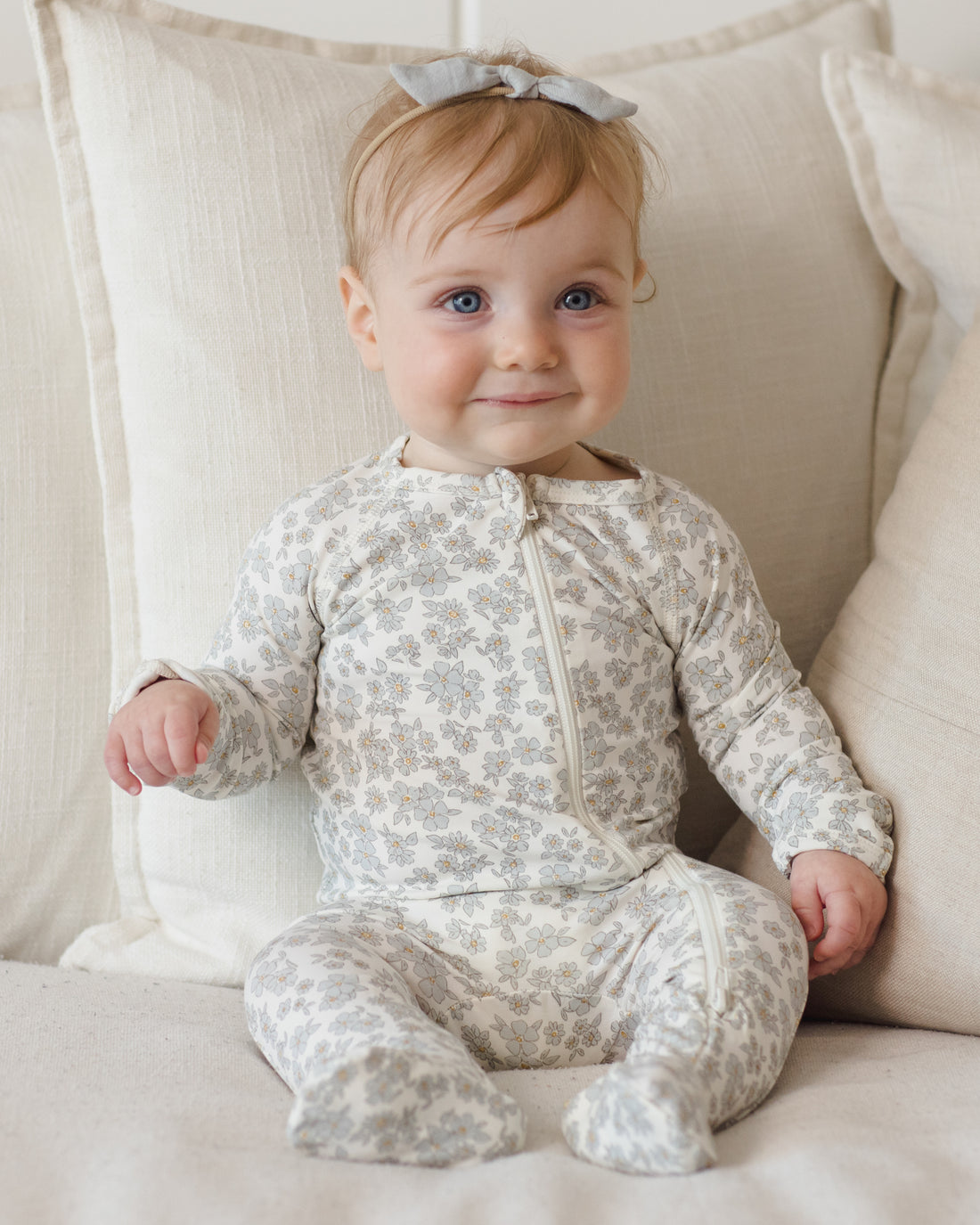 Quincy Mae Bamboo Zip Footie - Blue Floral