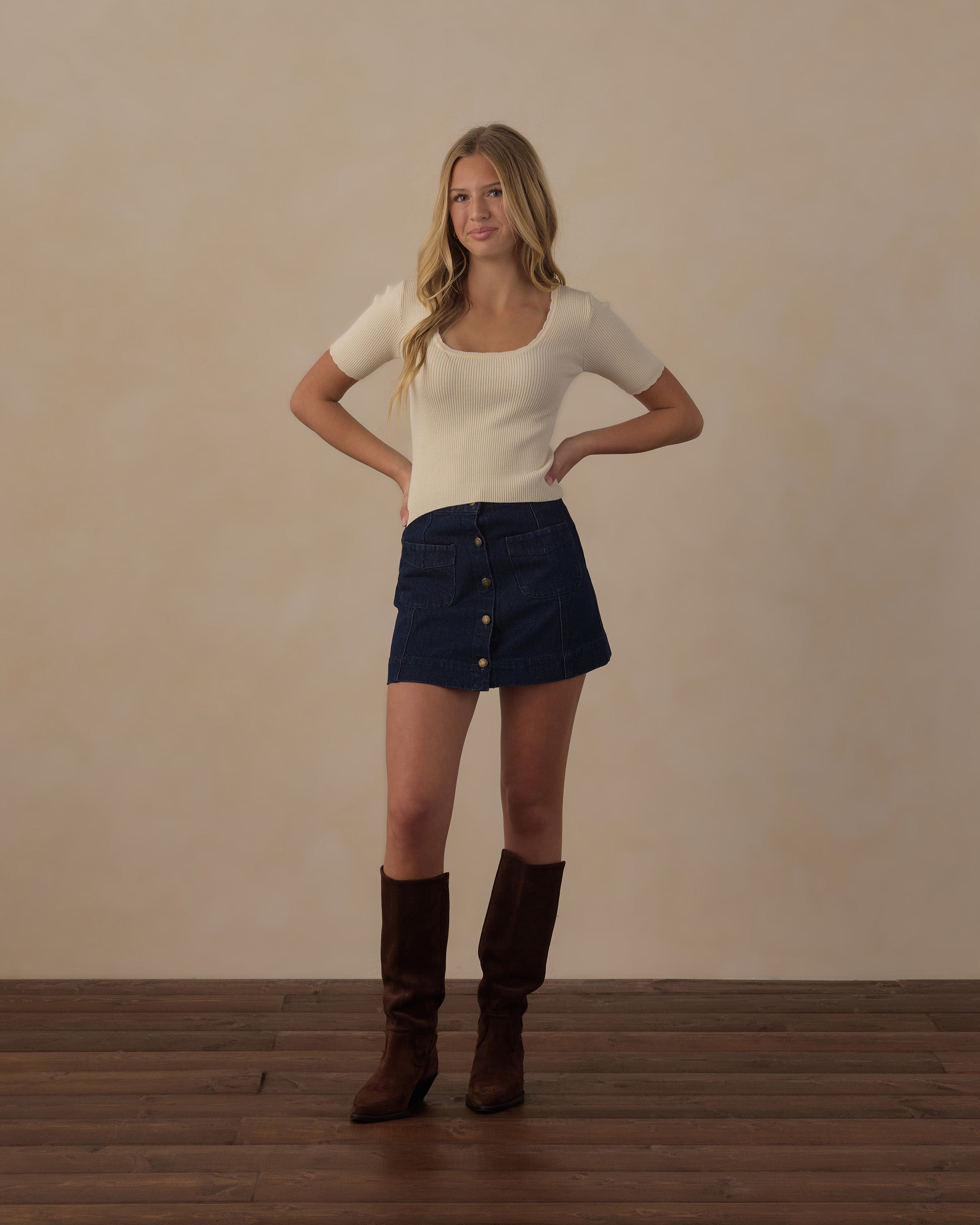 Rylee + Cru Teen Scallop Tee - Natural