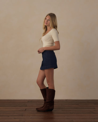 Rylee + Cru Teen Scallop Tee - Natural