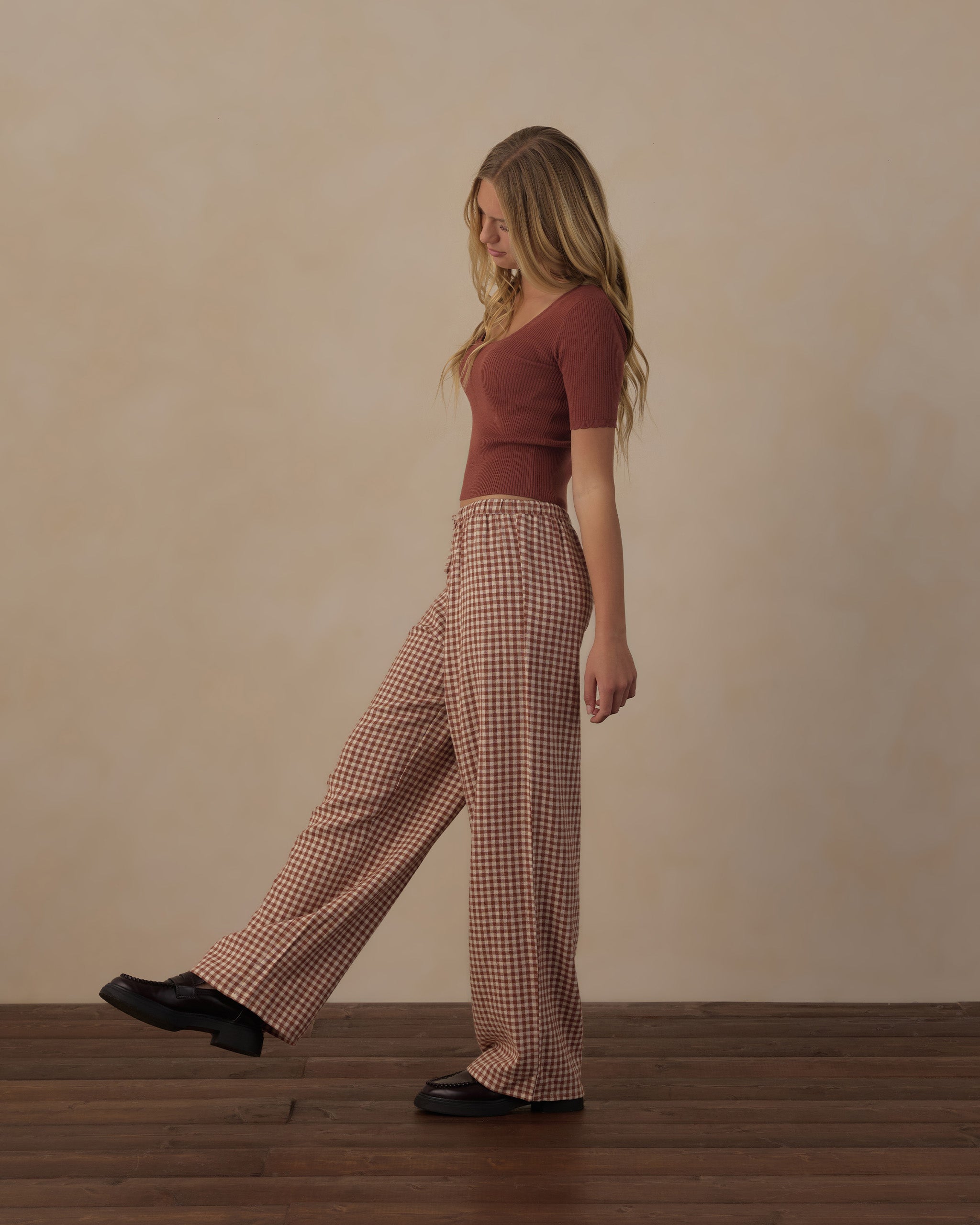 Rylee + Cru Teen Scallop Tee - Brick