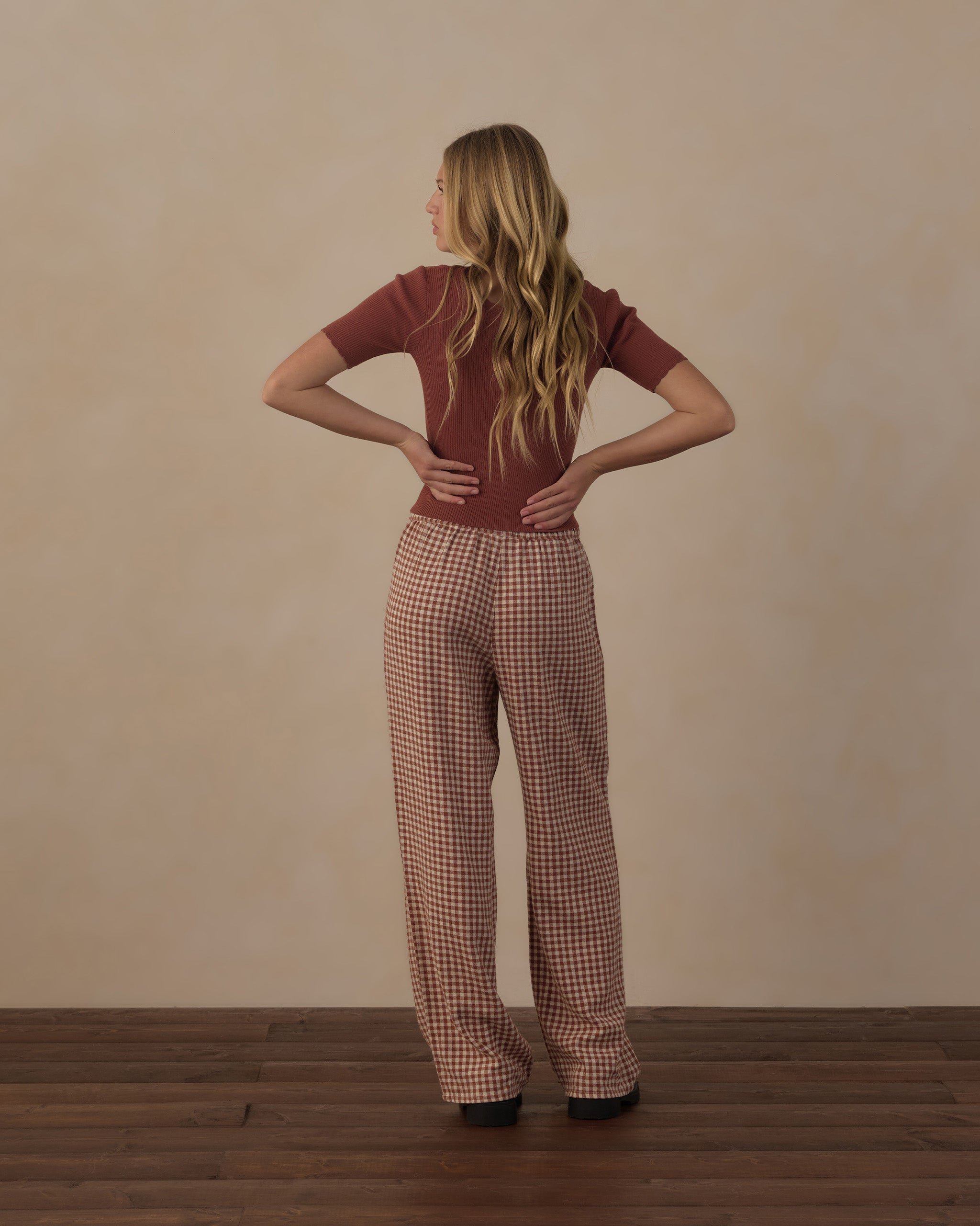 Rylee + Cru Teen Scallop Tee - Brick