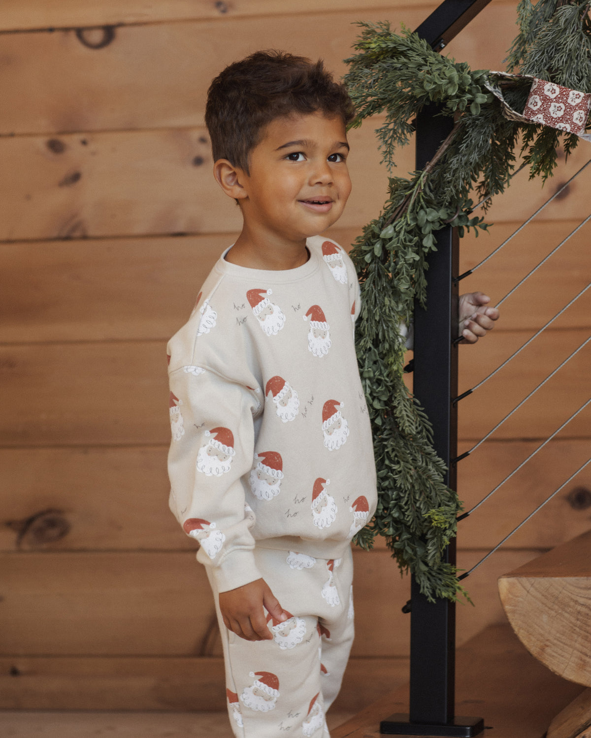 Rylee + Cru Jogger Sweatpant - Santa