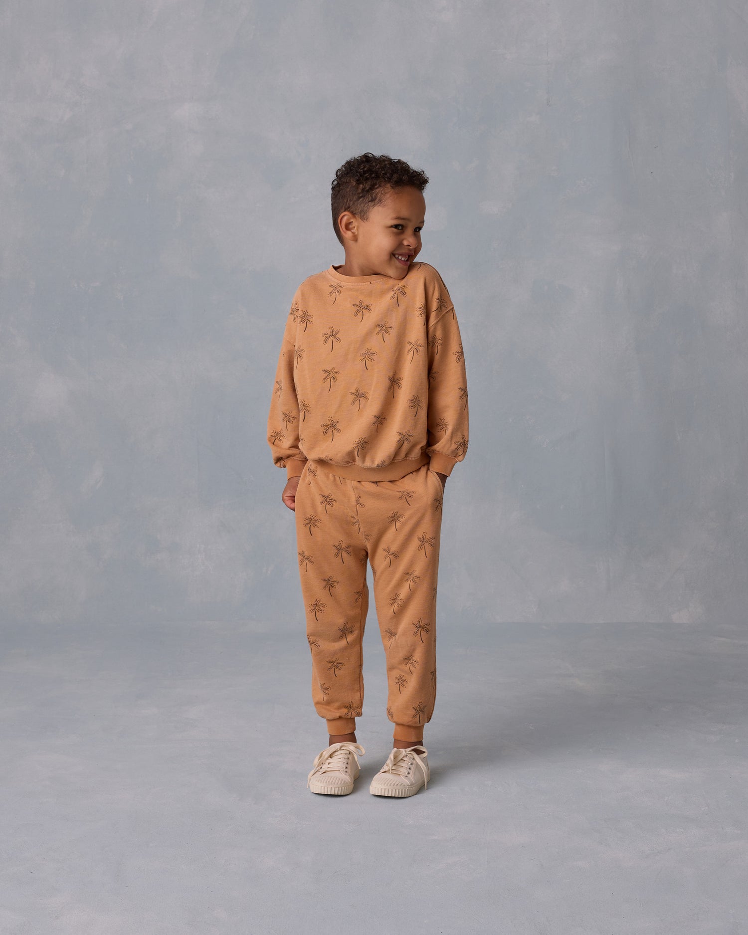 Rylee + Cru Jogger Sweatpant - Palms