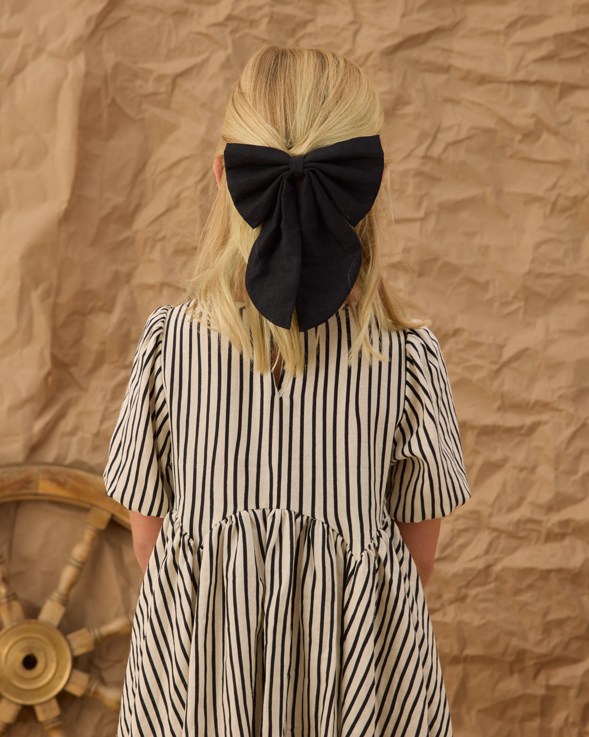 Rylee + Cru Oversized Bow - Black