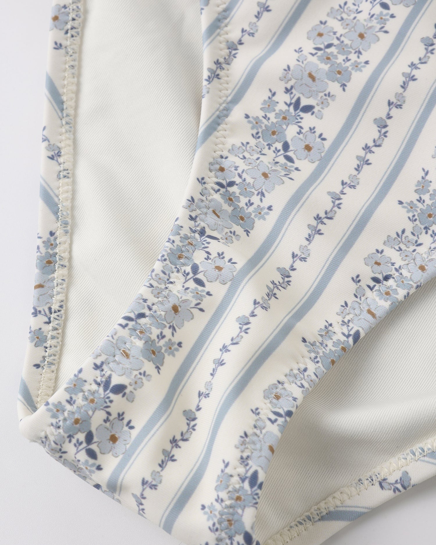 Rylee + Cru Teen Alba Bikini Set - Blue floral