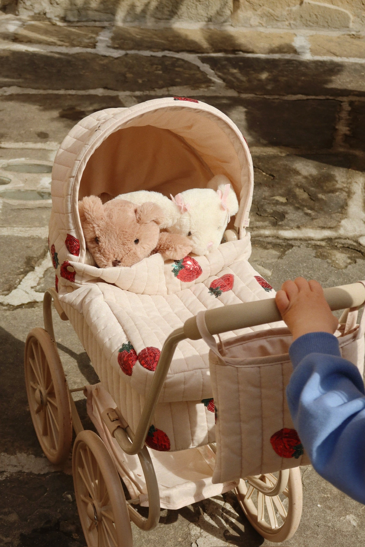 Konges Sløjd Minnie Tulle Doll Pram - Strawberry