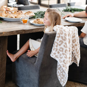 Saranoni Double Layer Bamboni Blanket - Tan Leopard