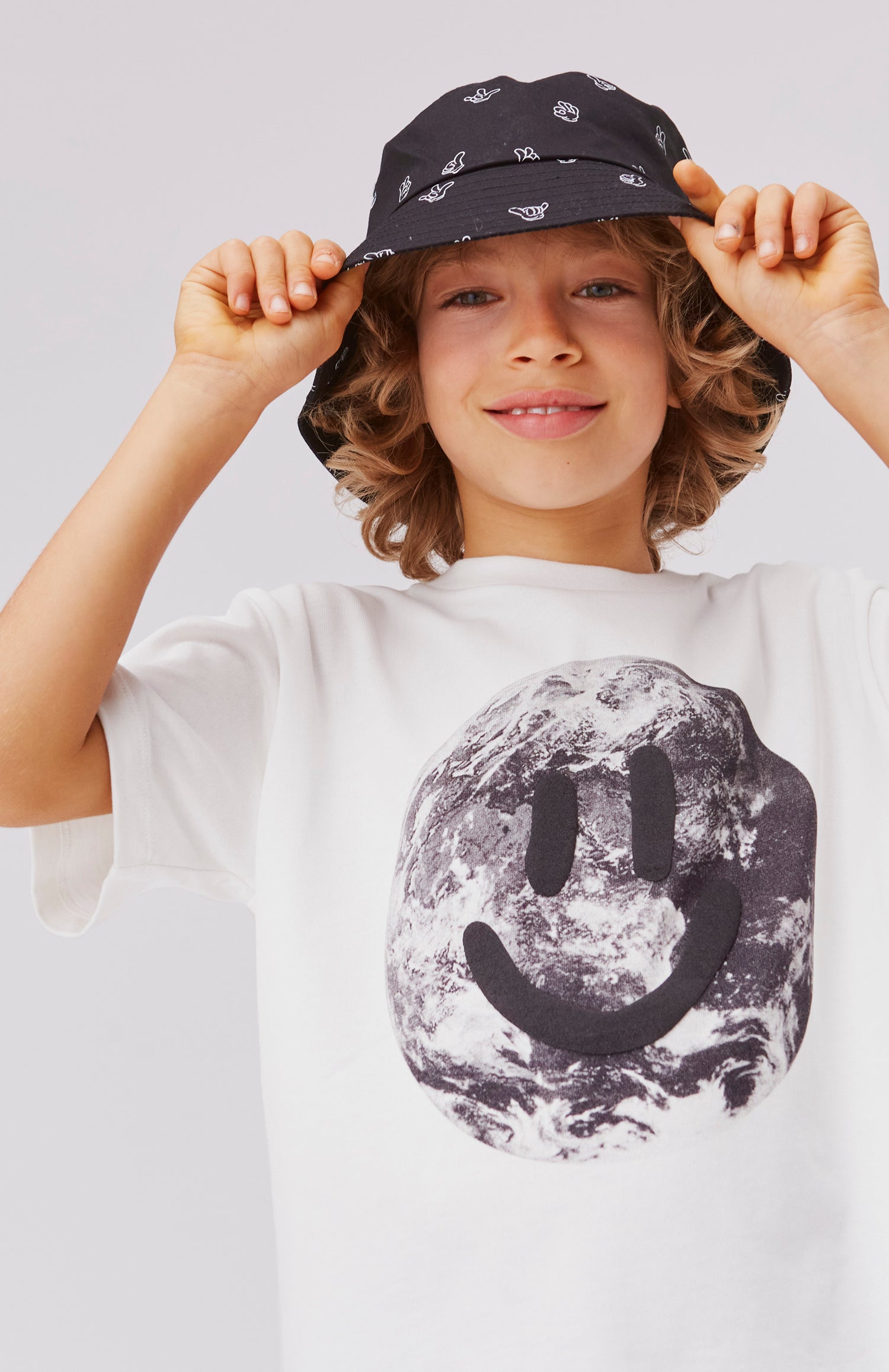 Molo Riley T-Shirt - Smiling Earth