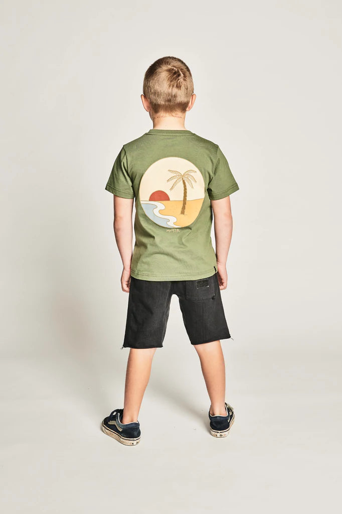 Munster Kids Shorey Tee - Olivine