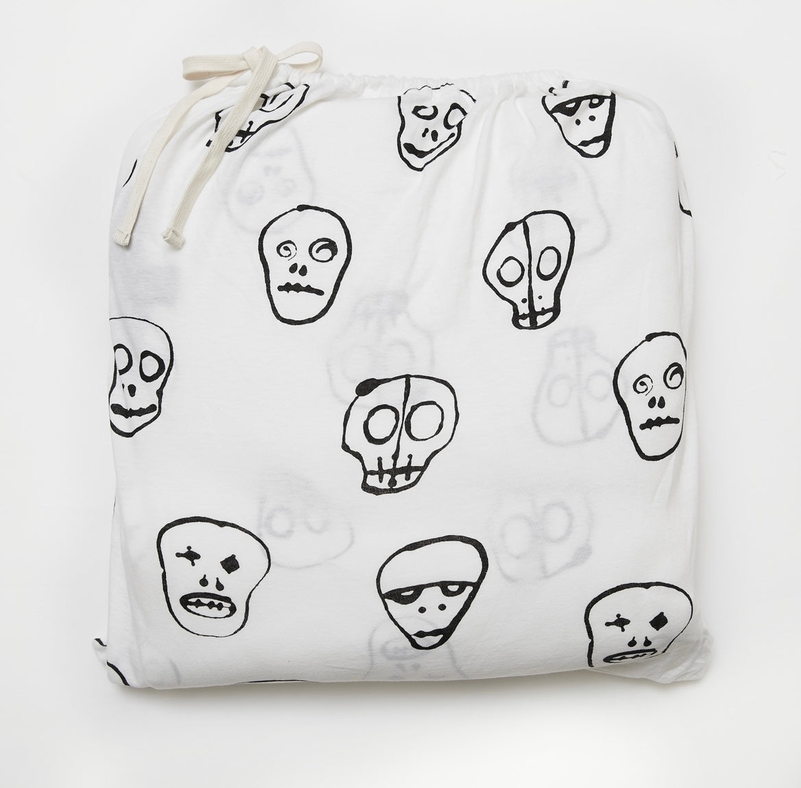 Nununu Skull Blanket - White